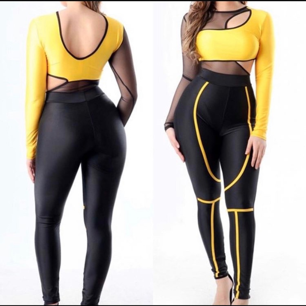 Forbidden Look Set Jumper Set